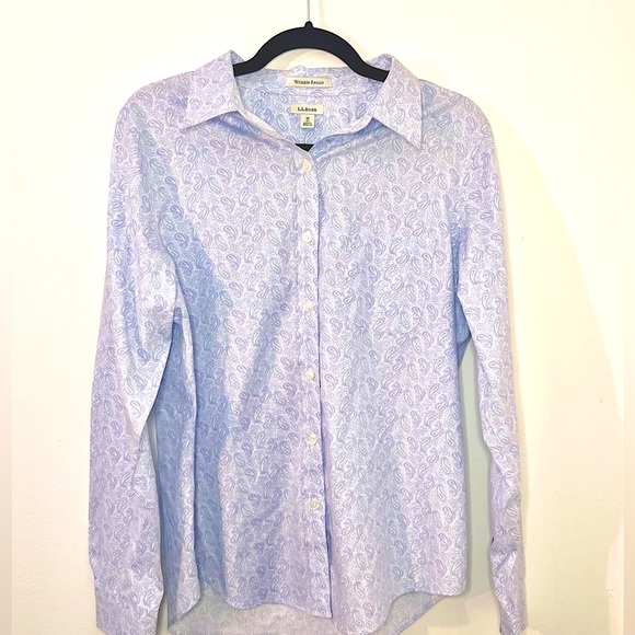 L.L. Bean Blue White Paisley Wrinkle Resistant Button Down Shirt Size Medium - Picture 2 of 3